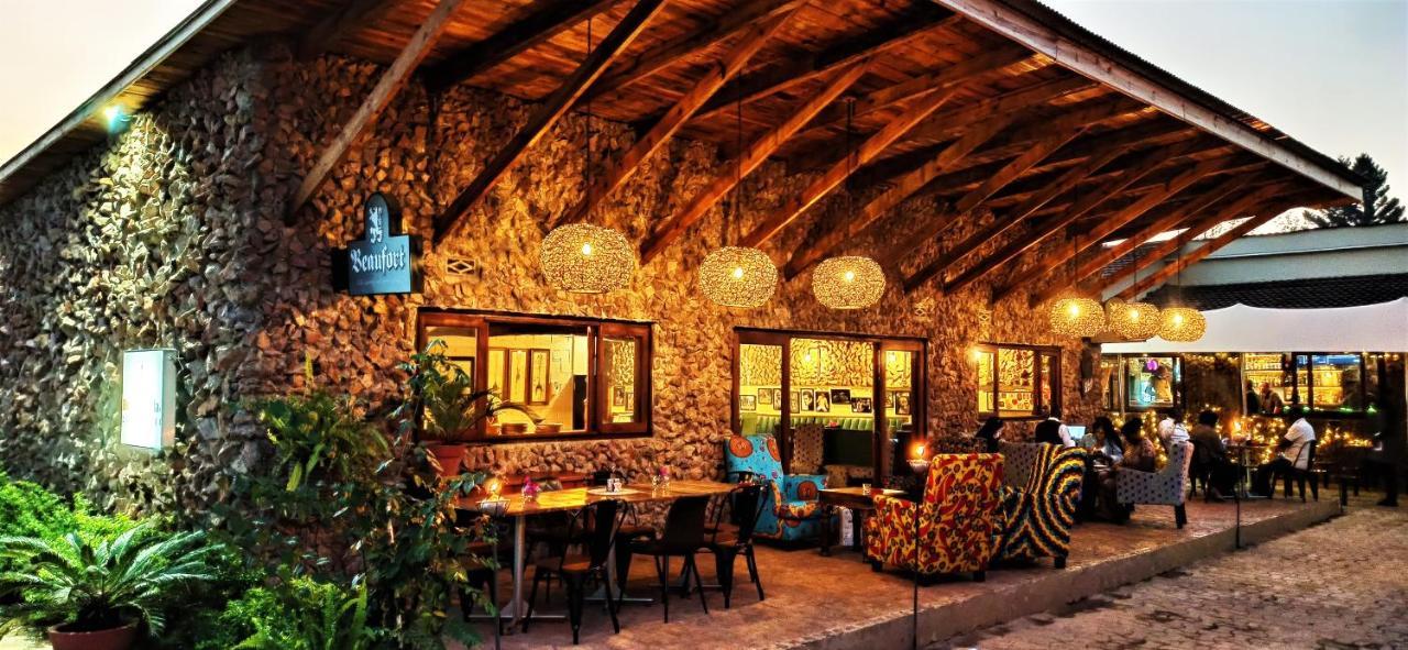 Bougainvilla Boutique Hotel & Restaurant Лубумбаші Екстер'єр фото